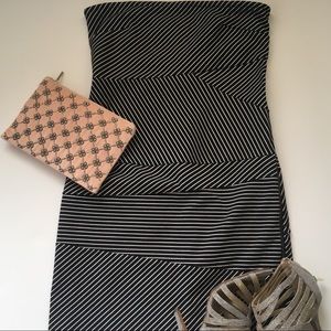 Banana Republic strapless body con dress